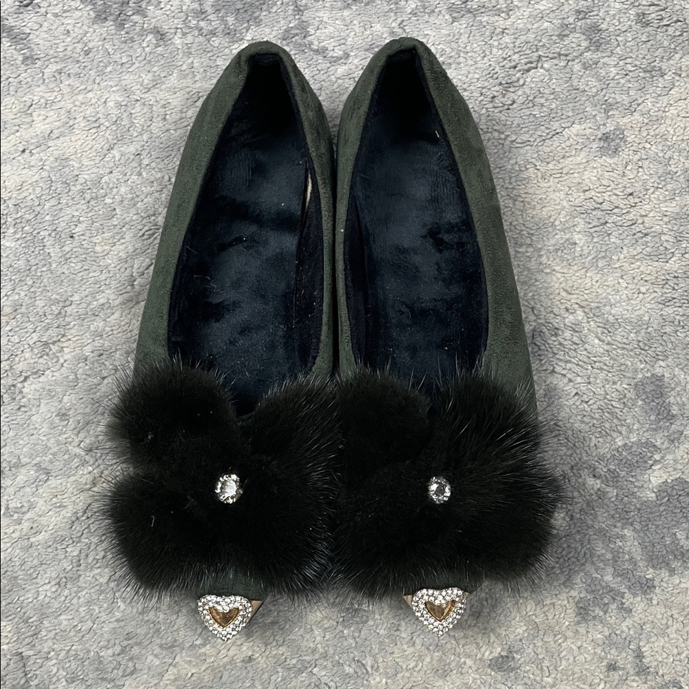 Faux Fur Heart Pendant Ballet Flats Green Pointed Toe Fashion Sz 36